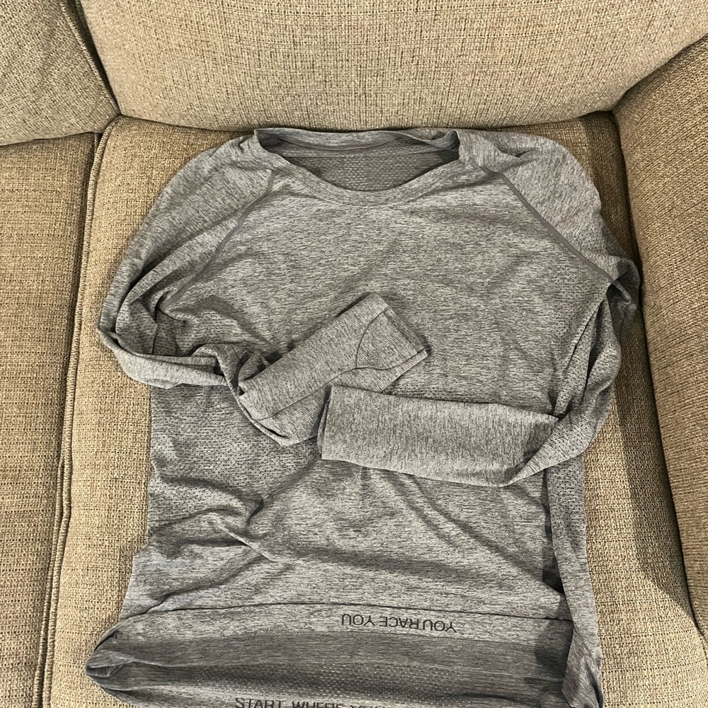 Lululemon Athletica Heathered Gray Long Sleeve